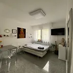 Neues Schoenes Studio, Zentral & Direkt An Der Rems Apartmán *