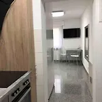 Neues Schoenes Studio, Zentral & Direkt An Der Rems Apartmán