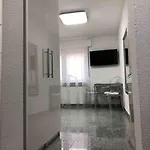 Neues Schoenes Studio, Zentral & Direkt An Der Rems