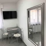 Apartmán Neues Schoenes Studio, Zentral & Direkt An Der Rems *