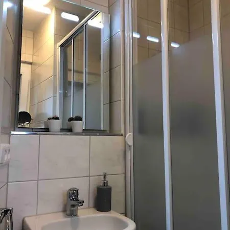 Neues Schoenes Studio, Zentral & Direkt An Der Rems