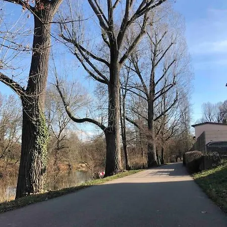 Neues Schoenes Studio, Zentral & Direkt An Der Rems Apartament