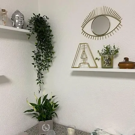 Neues Schoenes Studio, Zentral & Direkt An Der Rems